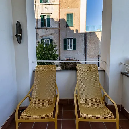 Domus - B&brother's Rome Castel Gandolfo